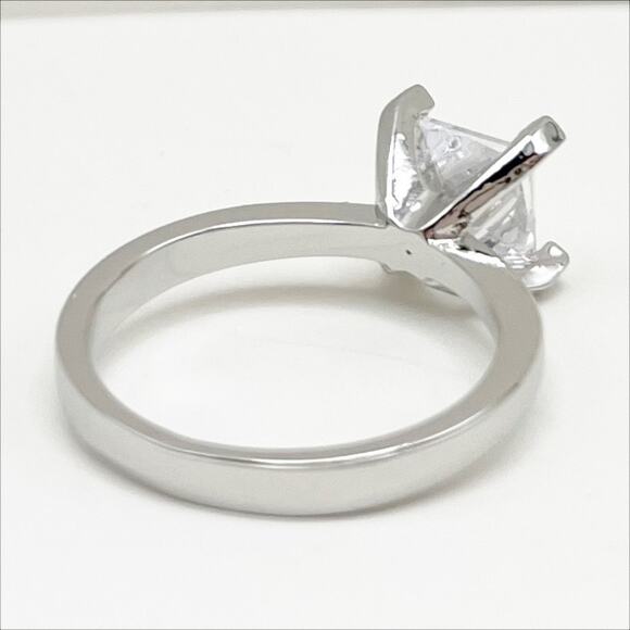 Ring Princess Cut 2 CT Rhinestone White Gold Plated Size 7 - Picture 7 of 11